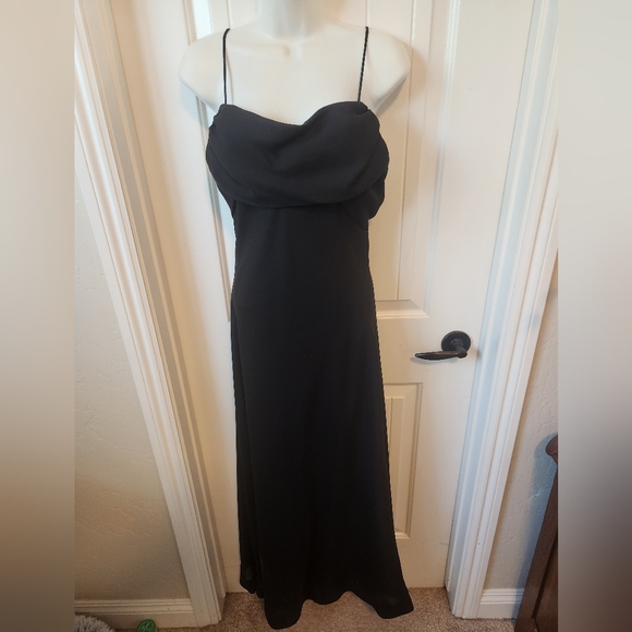 Betsy & Adam Black Cowl Neck Sleeveless Gown - Picture 1 of 7